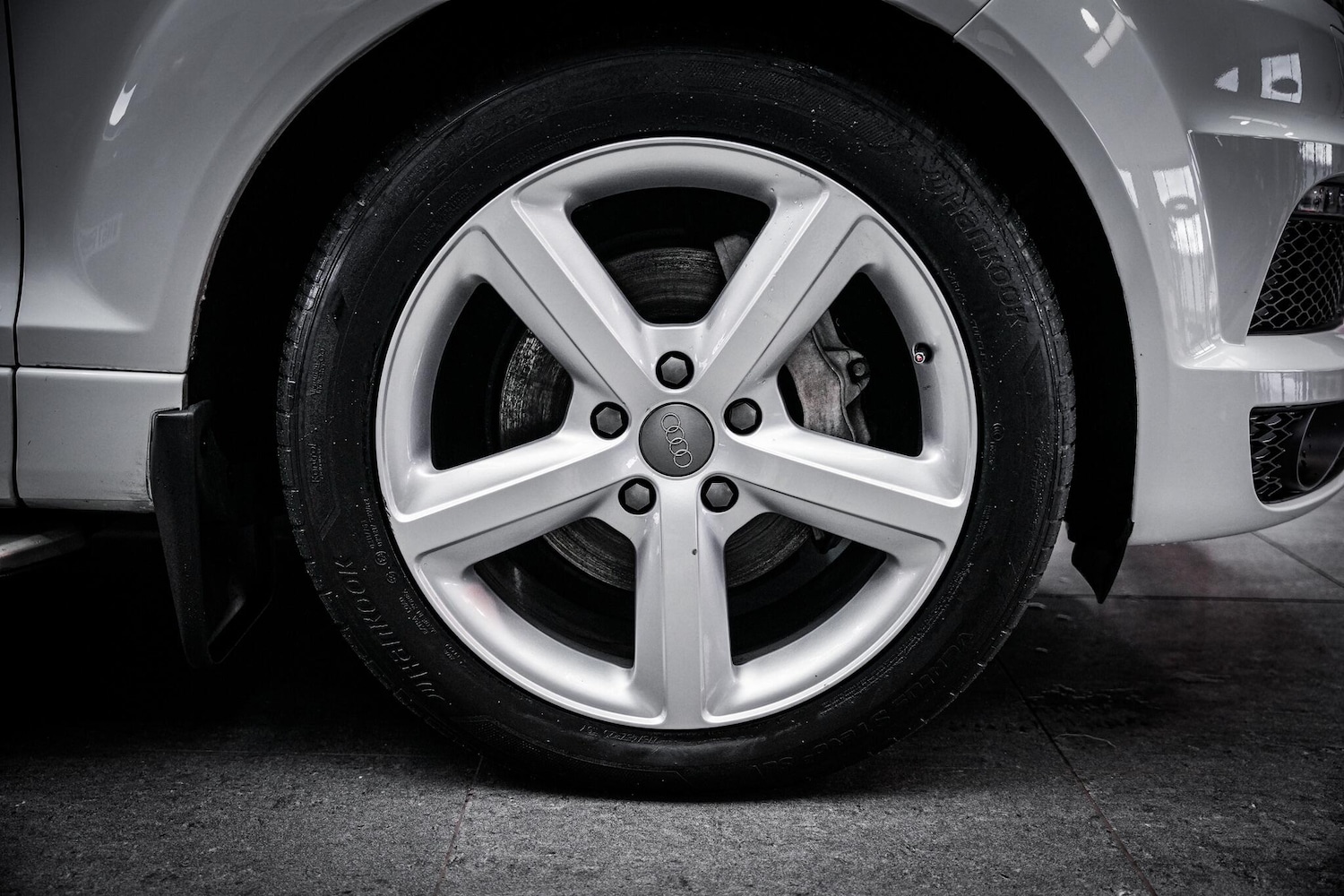 Used Audi Q7 2012 for sale - 76660424: Photo 32