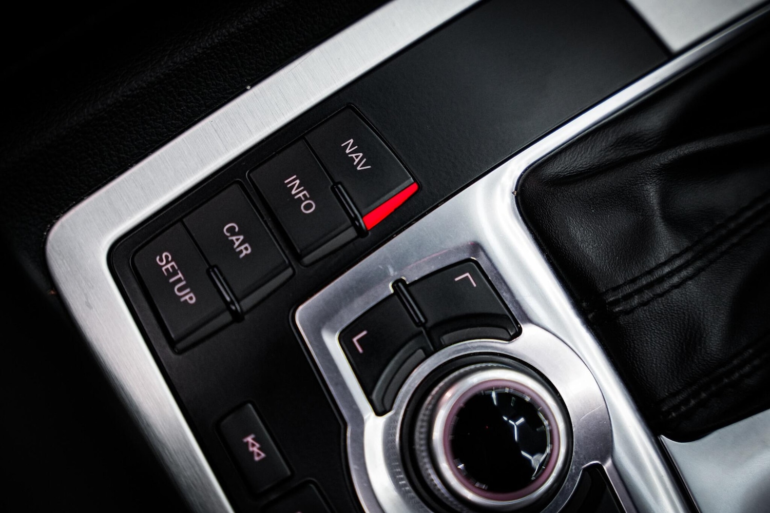 Used Audi Q7 2012 for sale - 76660424: Photo 45