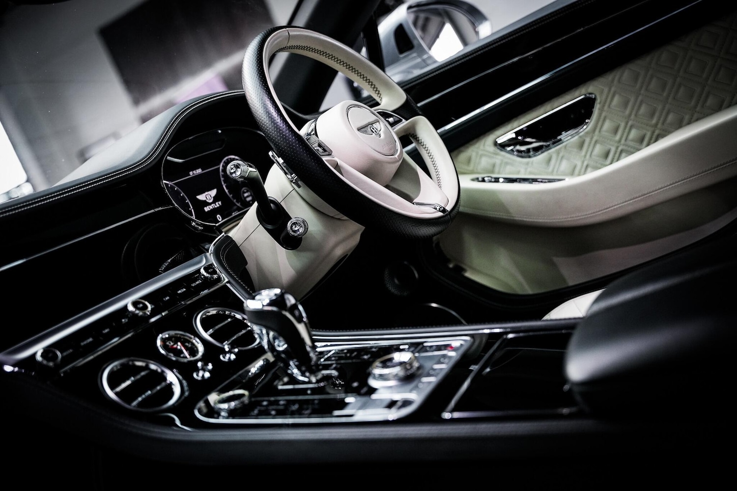 Used Bentley Continental 2019 for sale - 77768246: Photo 3