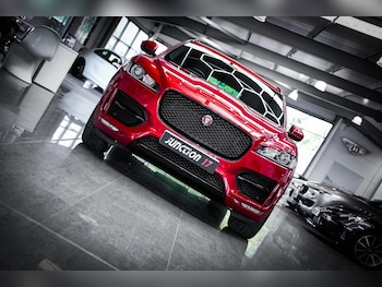 Used Jaguar F-Pace 2018 for sale - 78922616: Photo