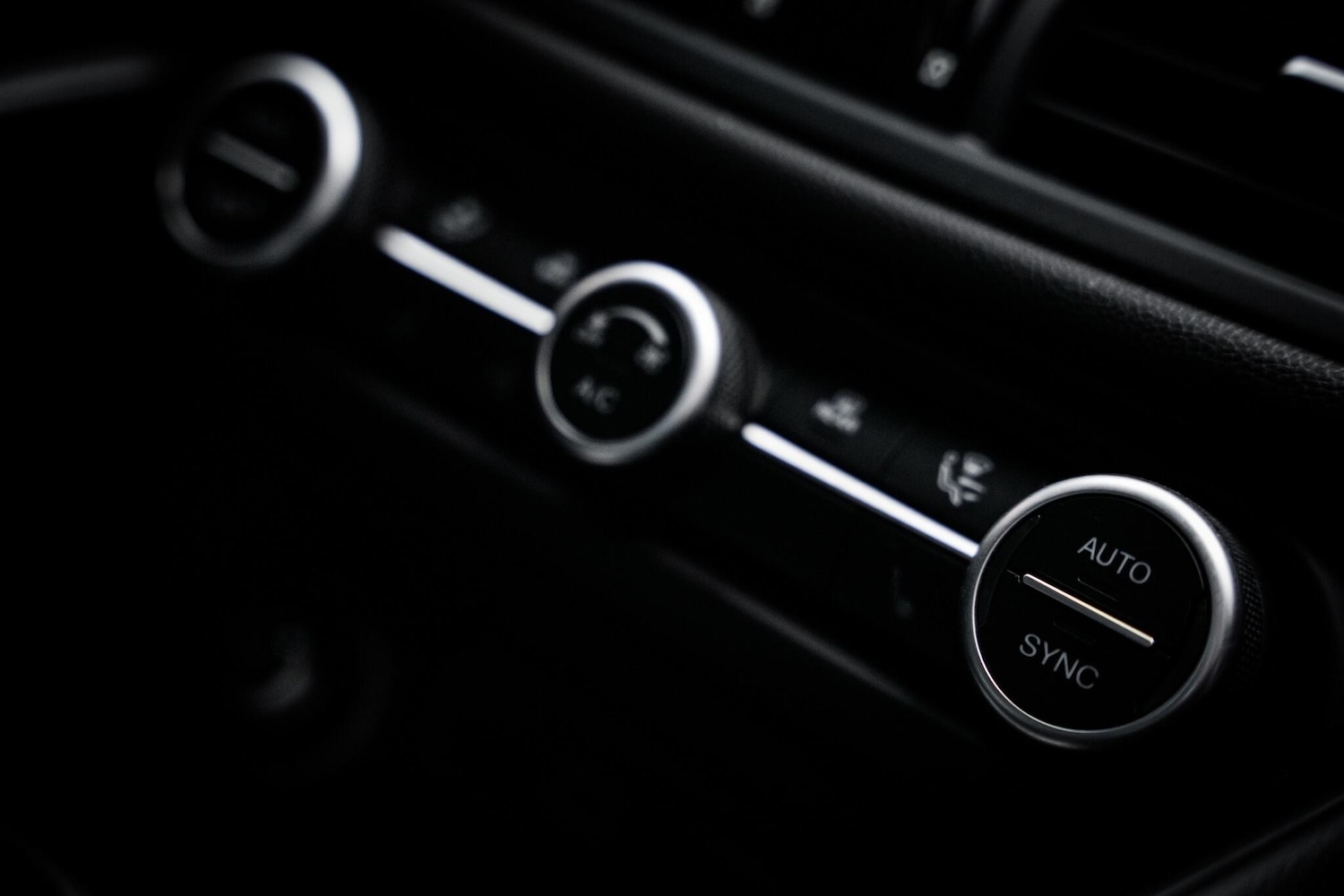 Used Alfa Romeo Giulia for sale - 76996495: Photo 41