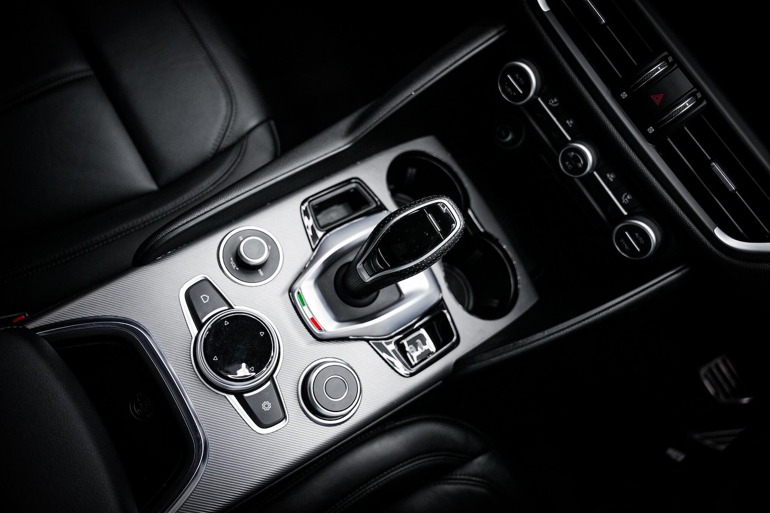 Used Alfa Romeo Giulia for sale - 76996495: Photo 6