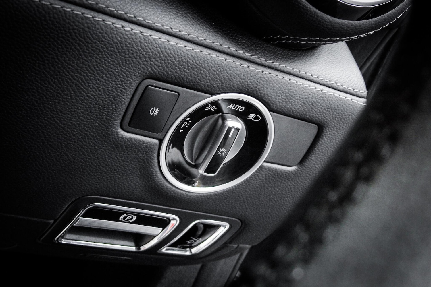 Used Mercedes-Benz AMG GT 2016 for sale - 76660475: Photo 30