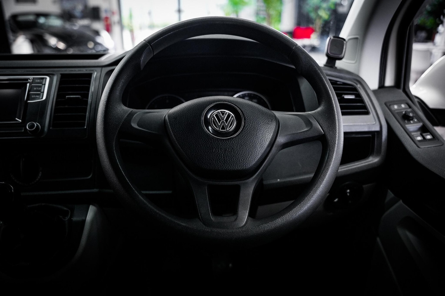 Used Volkswagen Transporter 2018 for sale - 76660406: Photo 21