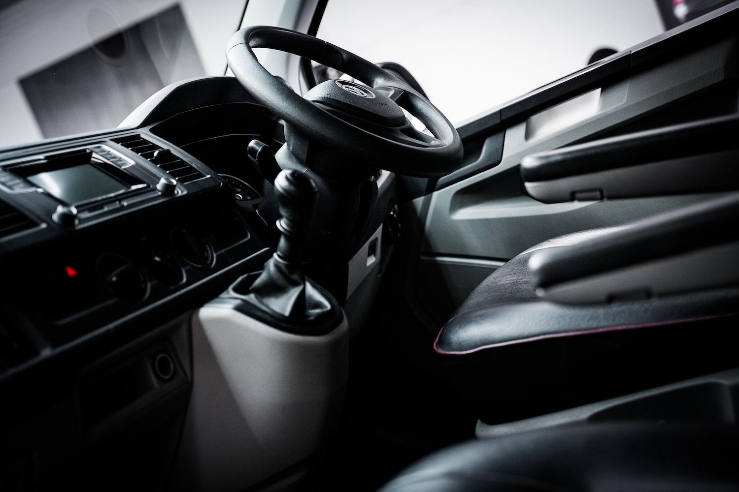 Used Volkswagen Transporter 2018 for sale - 76660406: Photo 4