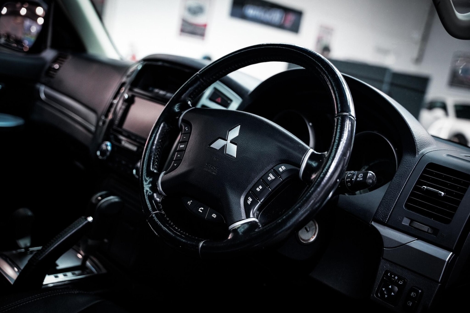 Used Mitsubishi Shogun 2016 for sale - 76926342: Photo 18