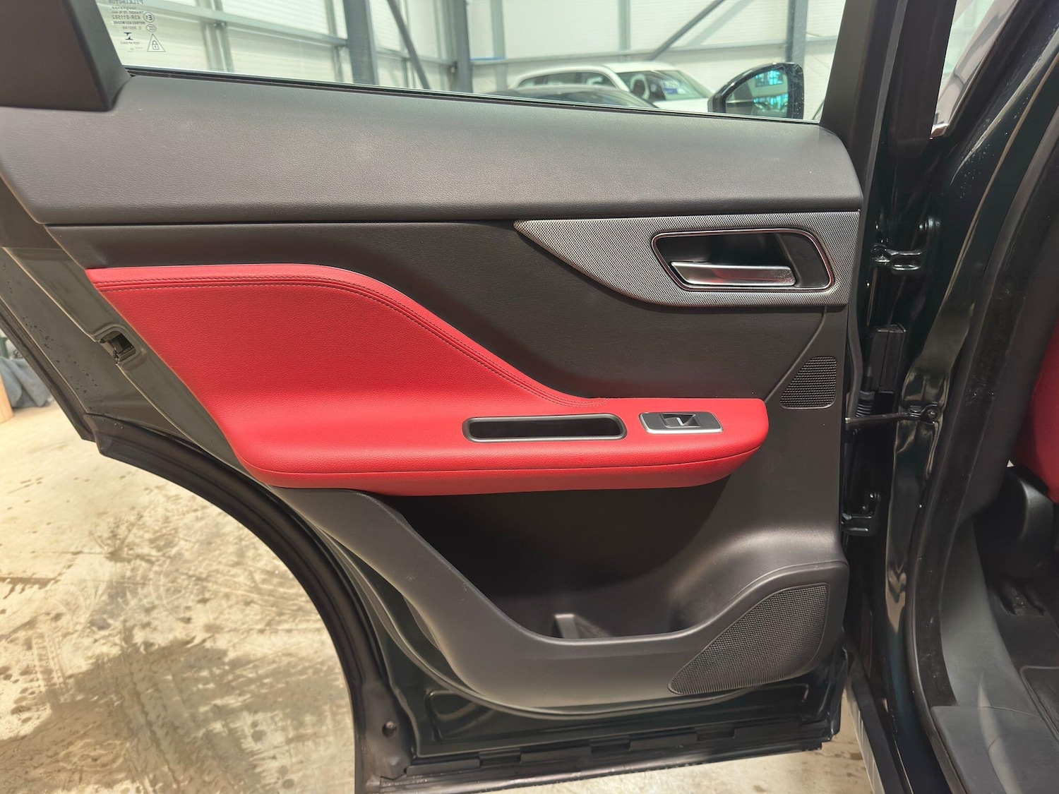 Used Jaguar F-Pace 2017 for sale - 76918568: Photo 21