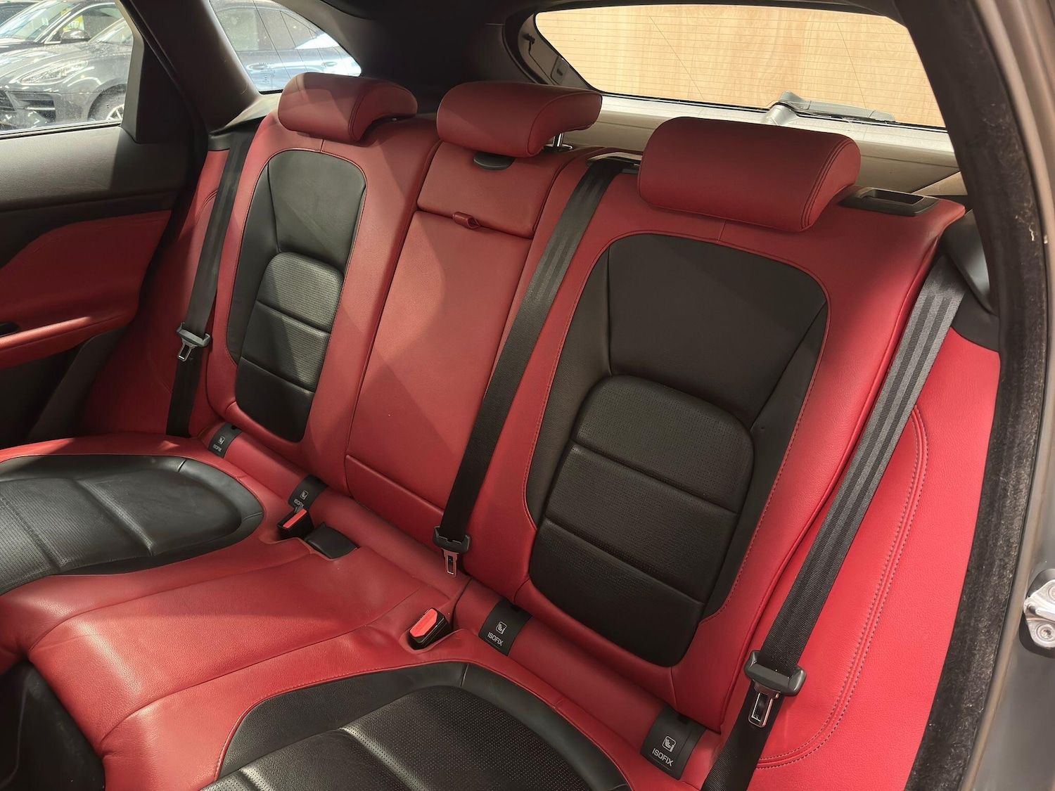 Used Jaguar F-Pace 2017 for sale - 76918568: Photo 27