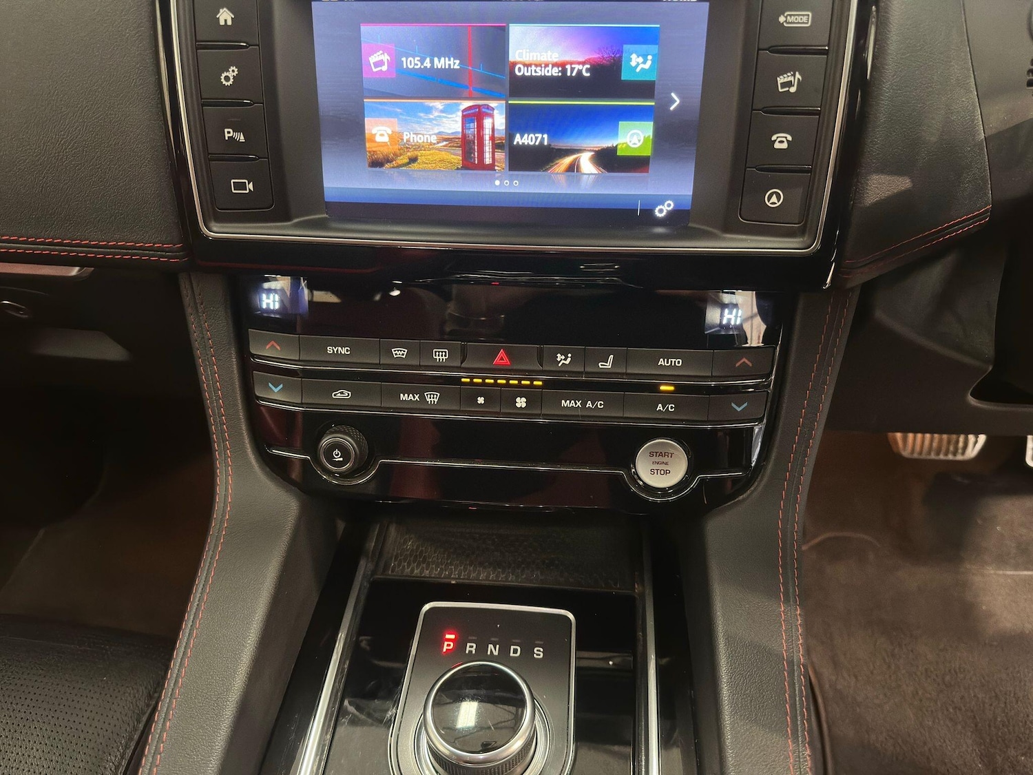 Used Jaguar F-Pace 2017 for sale - 76918568: Photo 36