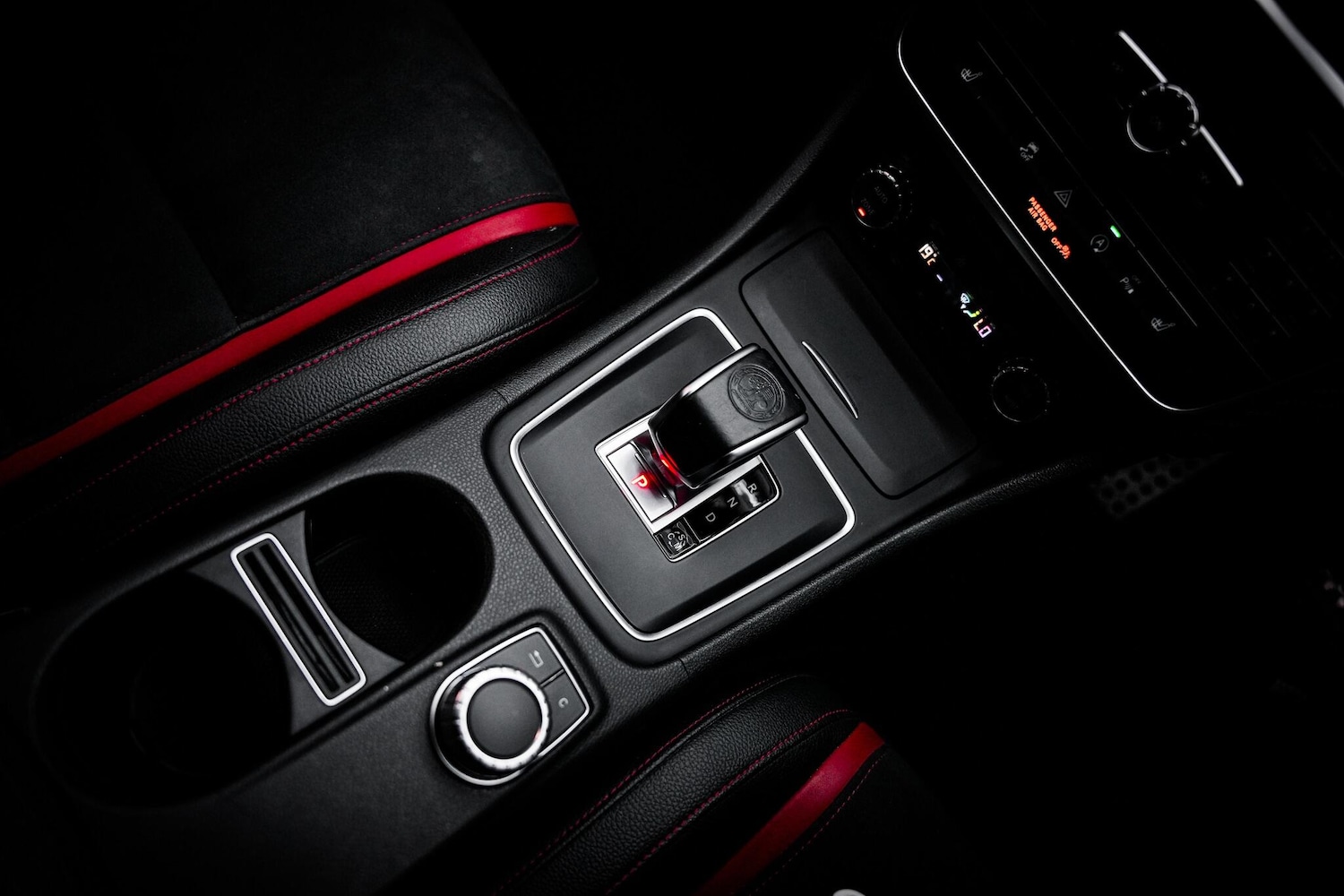 Used Mercedes-Benz A-Class 2015 for sale - 76660377: Photo 6