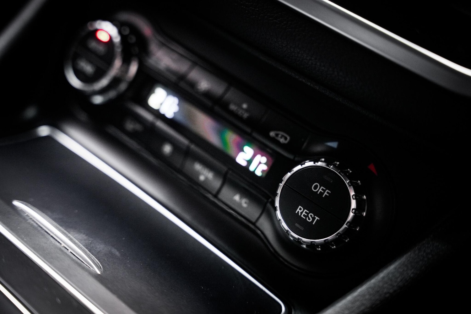 Used Mercedes-Benz GLA 2017 for sale - 77574161: Photo 38