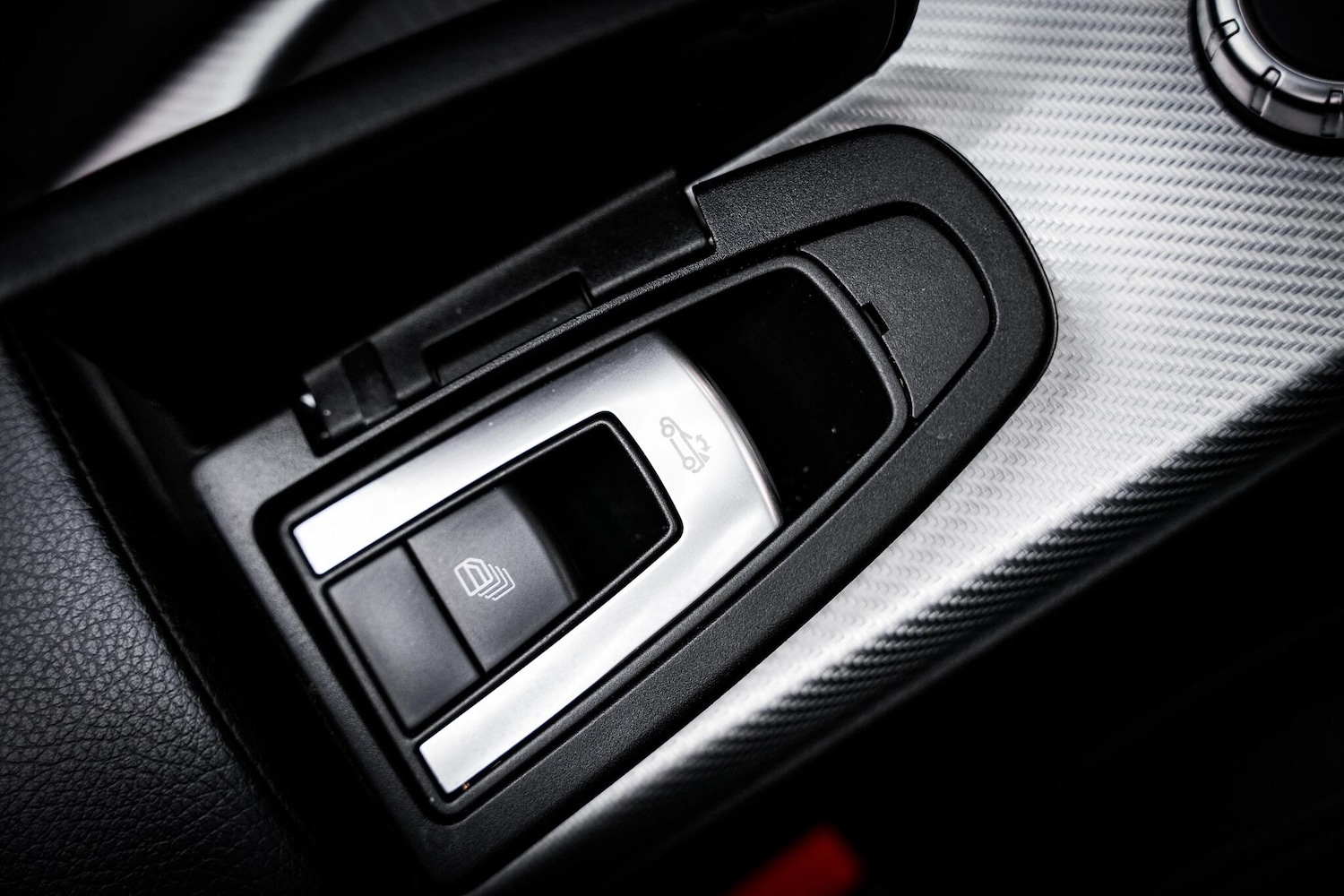 Used Mercedes-Benz SLC 2016 for sale - 76660445: Photo 47