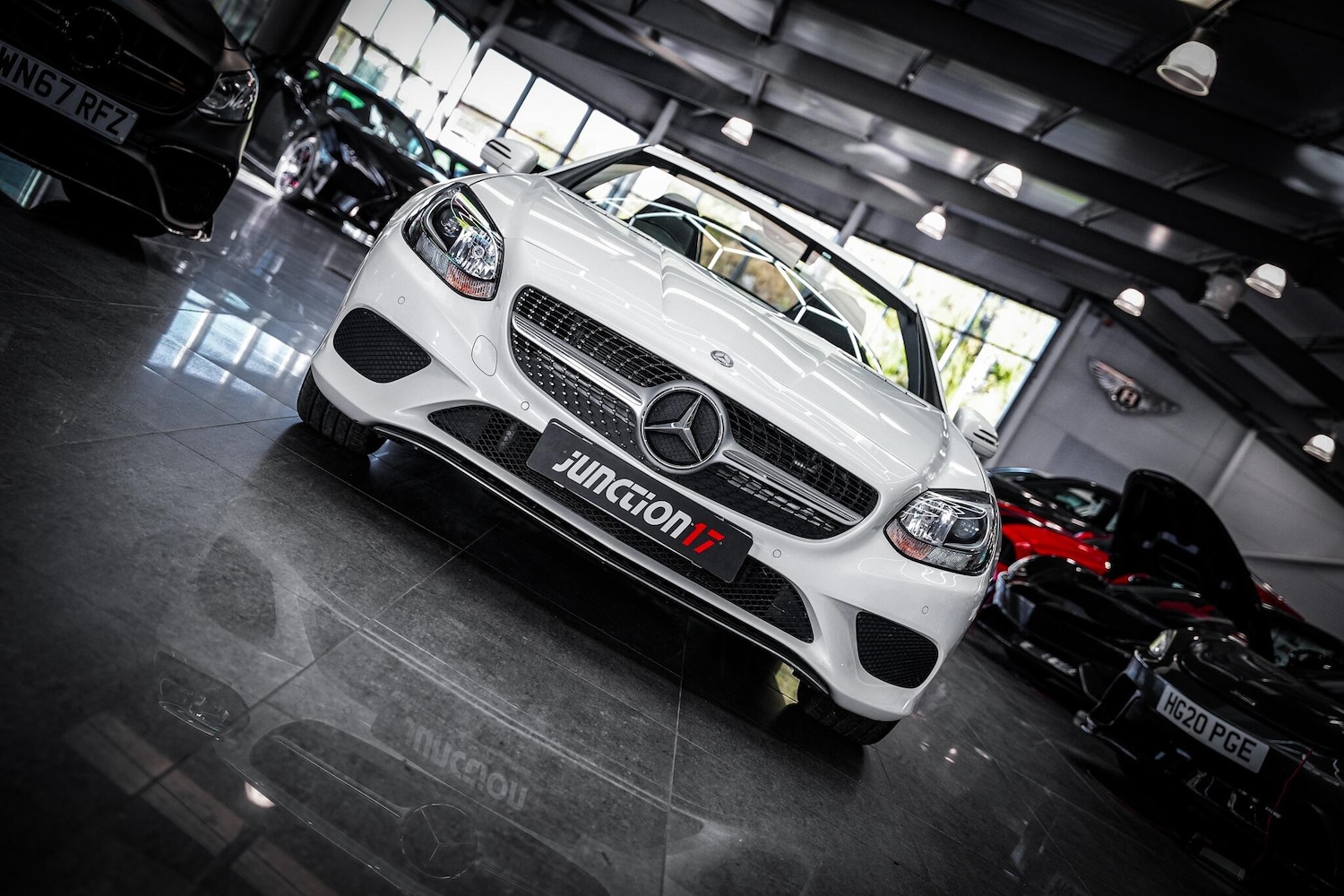 Used Mercedes-Benz SLC 2016 for sale - 76660445: Photo 5