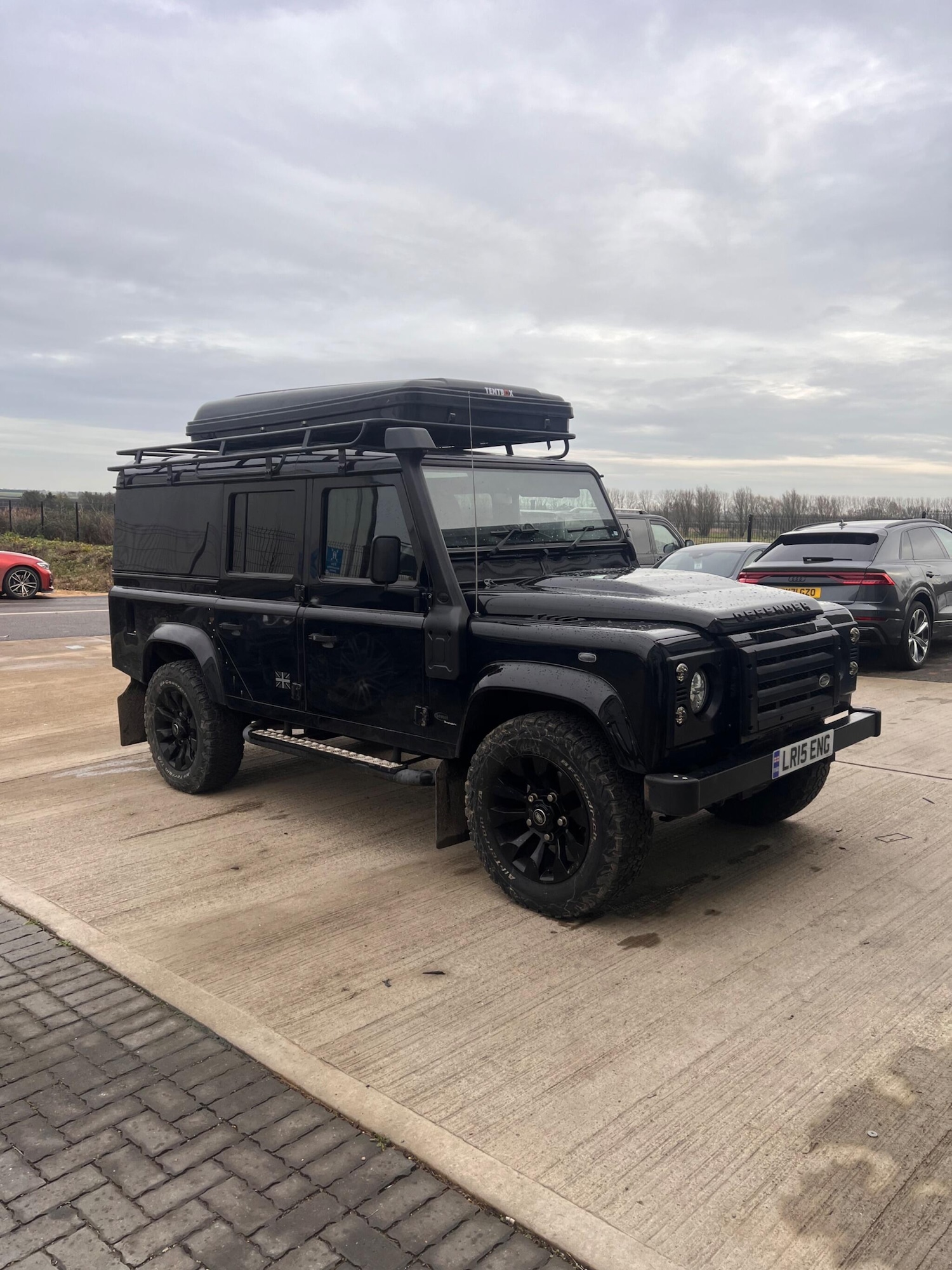 Used Land Rover Defender 2015 for sale - 76975497: Photo 1