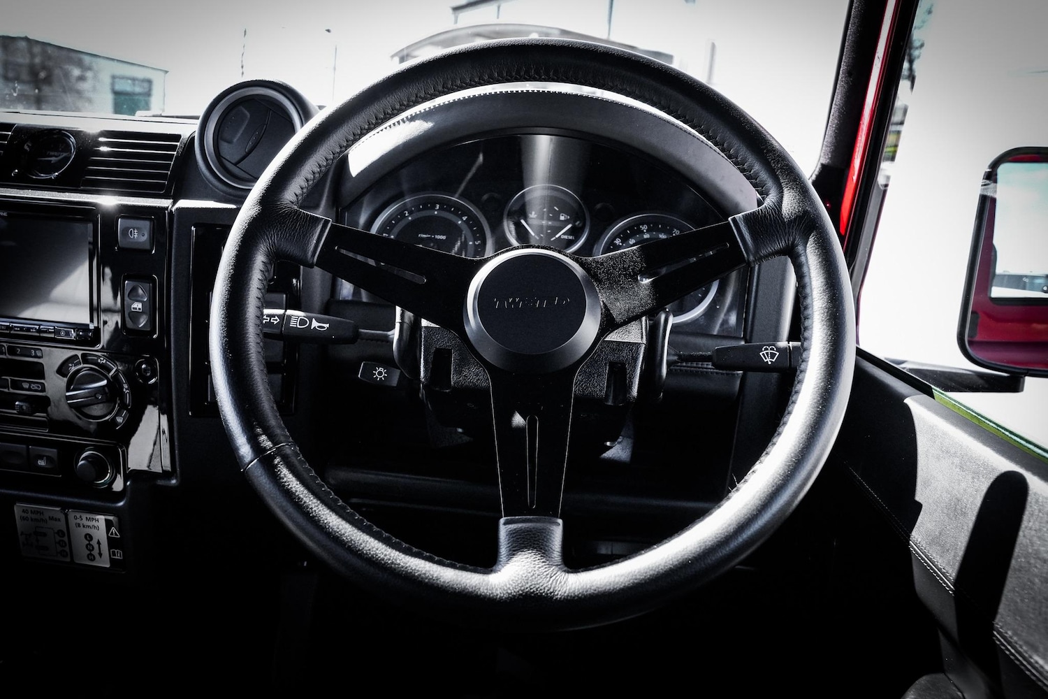 Used Land Rover Defender 2013 for sale - 77696330: Photo 15