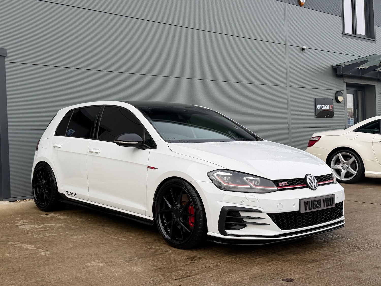 Used Volkswagen Golf 2019 for sale - 77143094: Photo 3