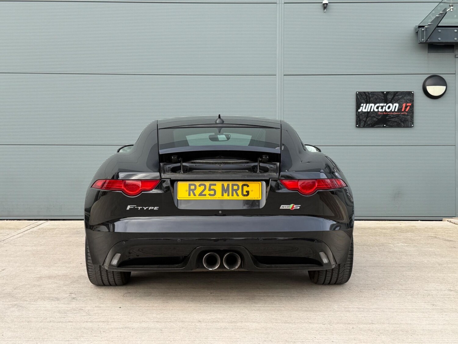 Used Jaguar F-Type 2016 for sale - 77853815: Photo 7