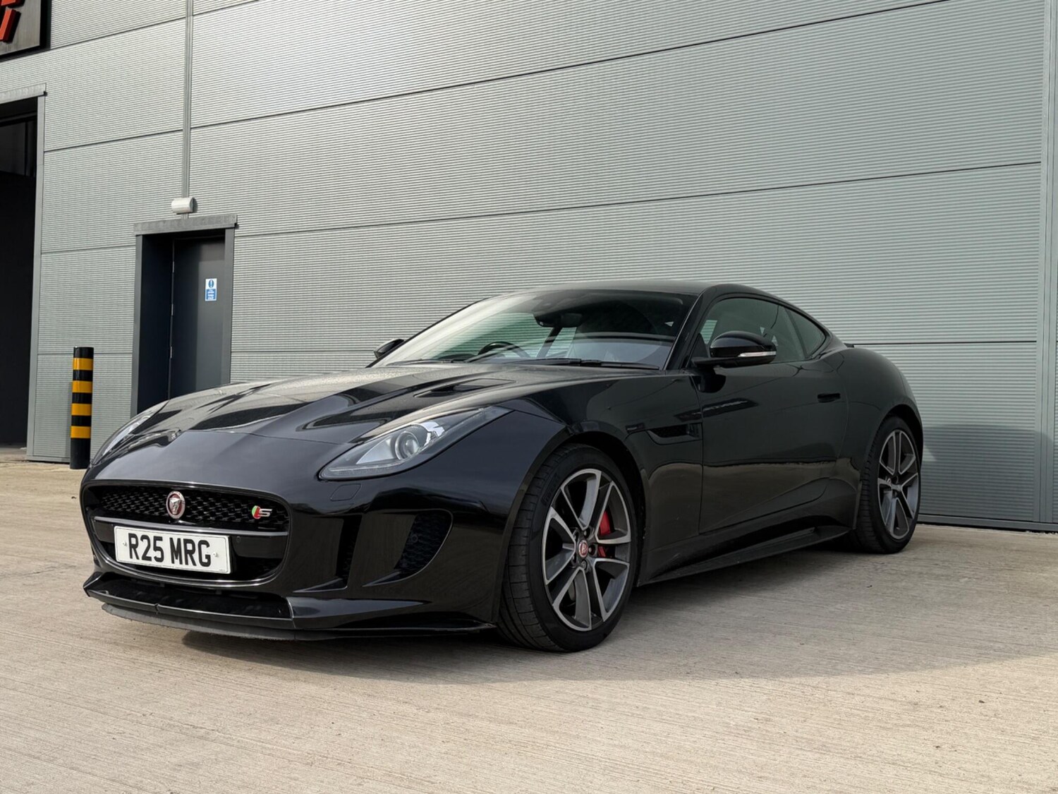 Used Jaguar F-Type 2016 for sale - 77853815: Photo 9