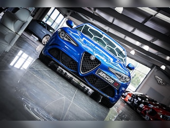 Used Alfa Romeo Giulia 2018 for sale - 79259833: Photo