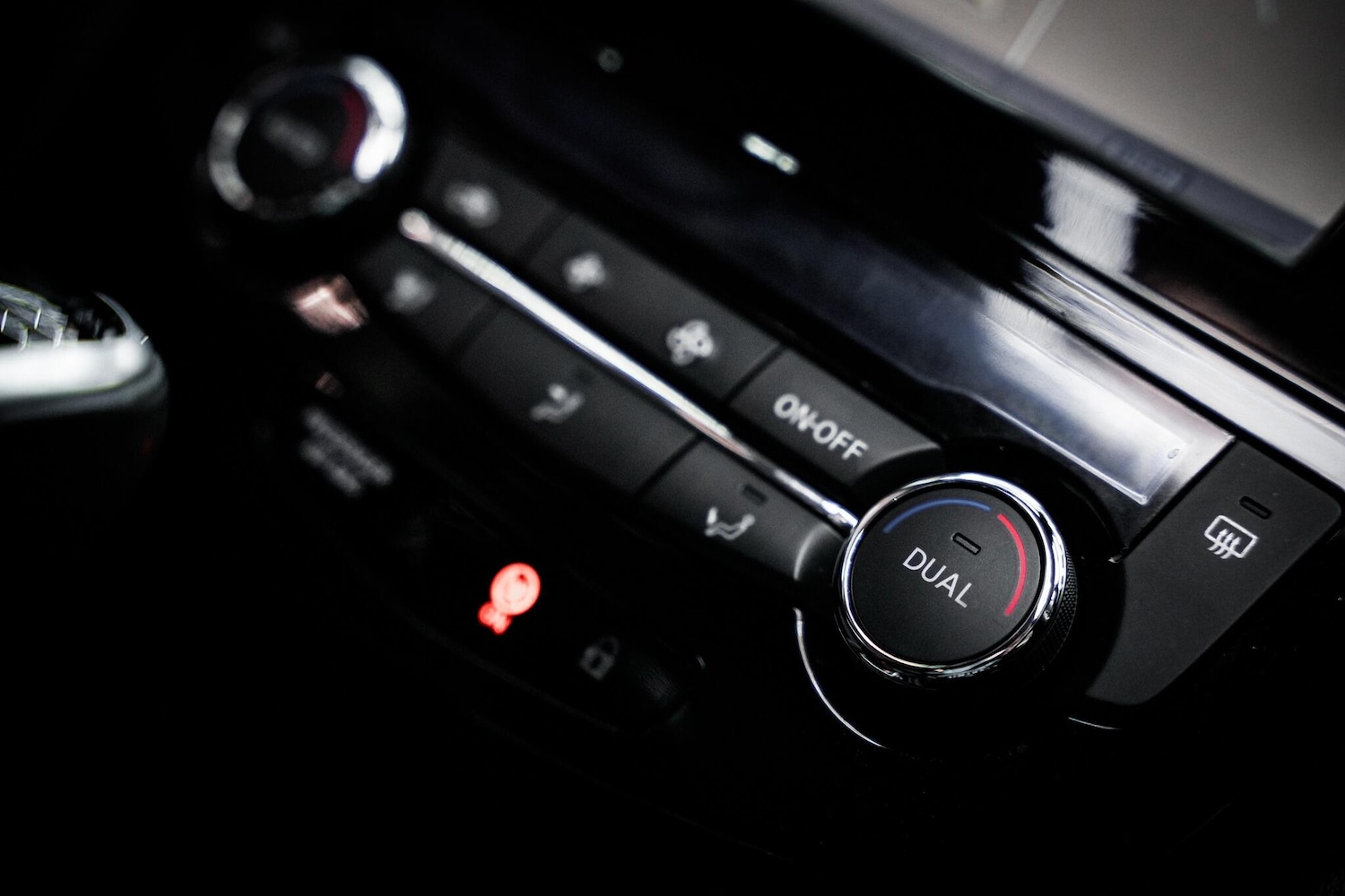 Used Nissan X-Trail 2019 for sale - 77041000: Photo 39