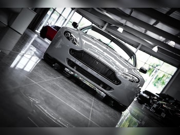Used Aston Martin Vantage 2007 for sale - 79396418: Photo