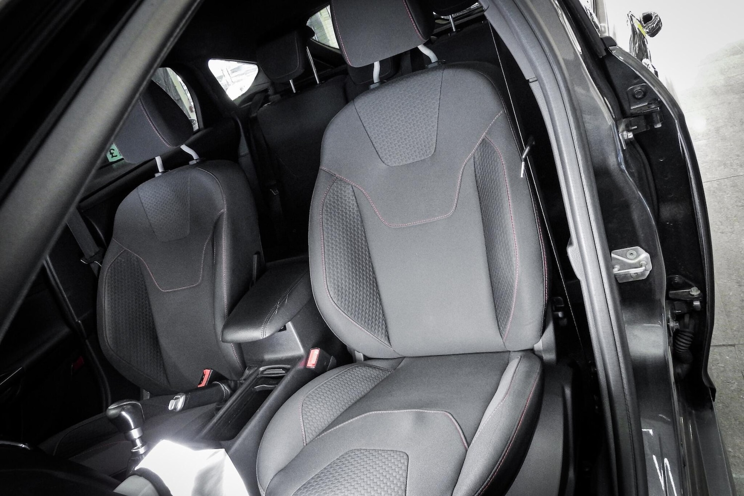 Used Ford Focus 2017 for sale - 76657089: Photo 38