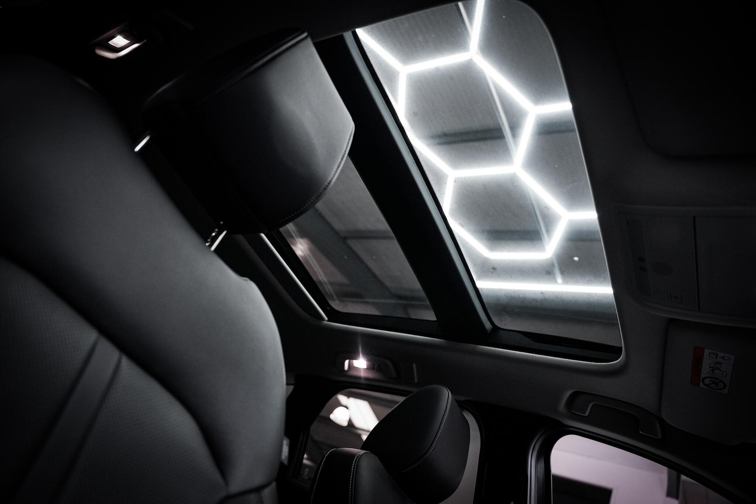 Used Mazda CX-60 2024 for sale - 76899039: Photo 3