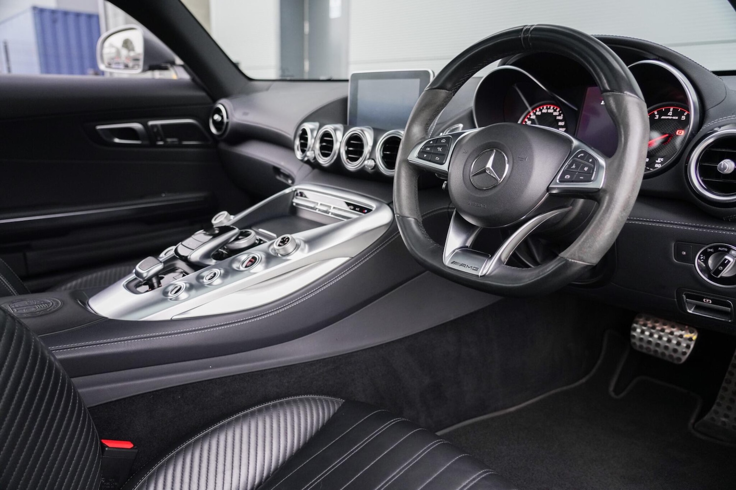 Used Mercedes-Benz AMG GT 2017 for sale - 77074195: Photo 2