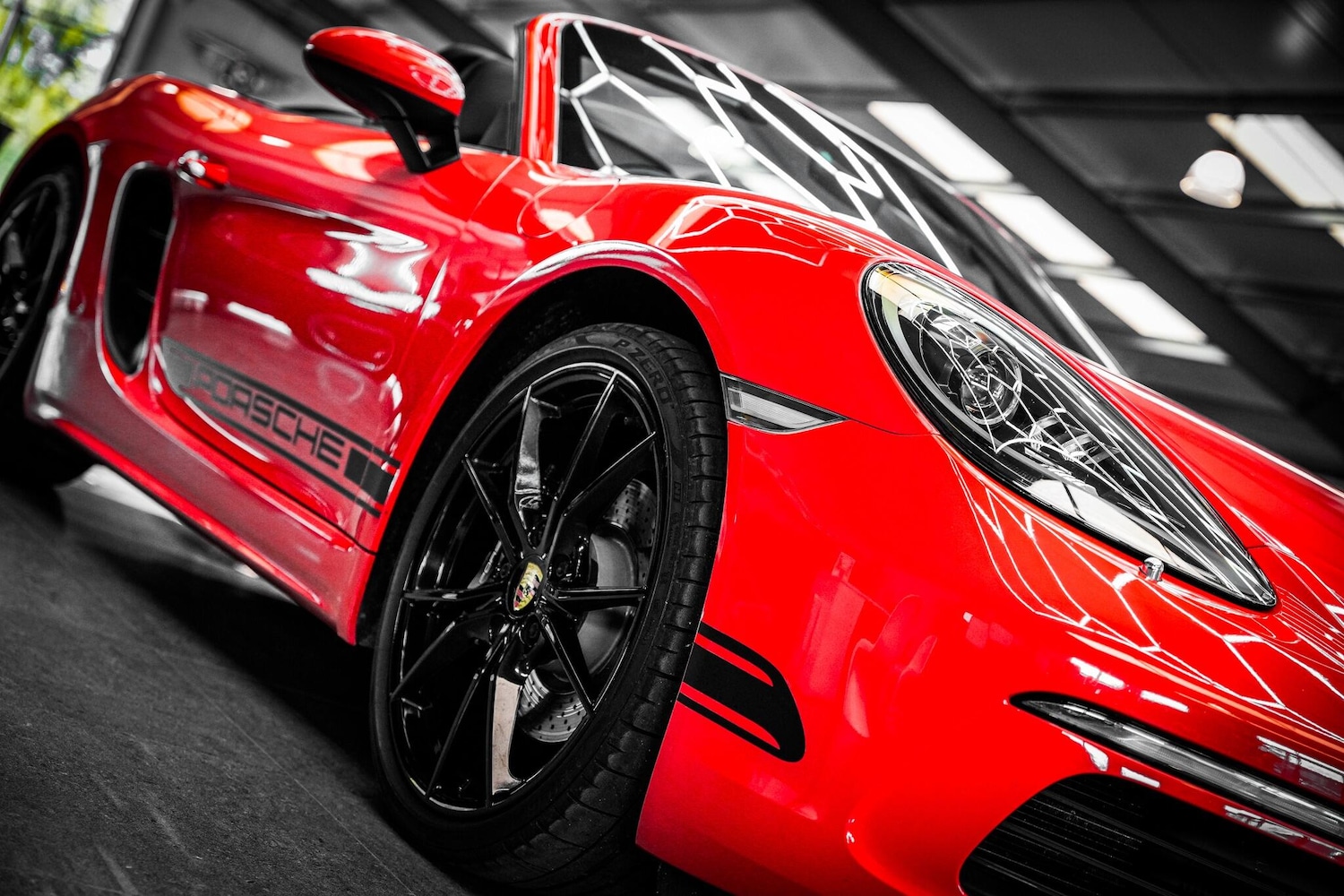 Used Porsche Boxster 2016 for sale - 76657439: Photo 37