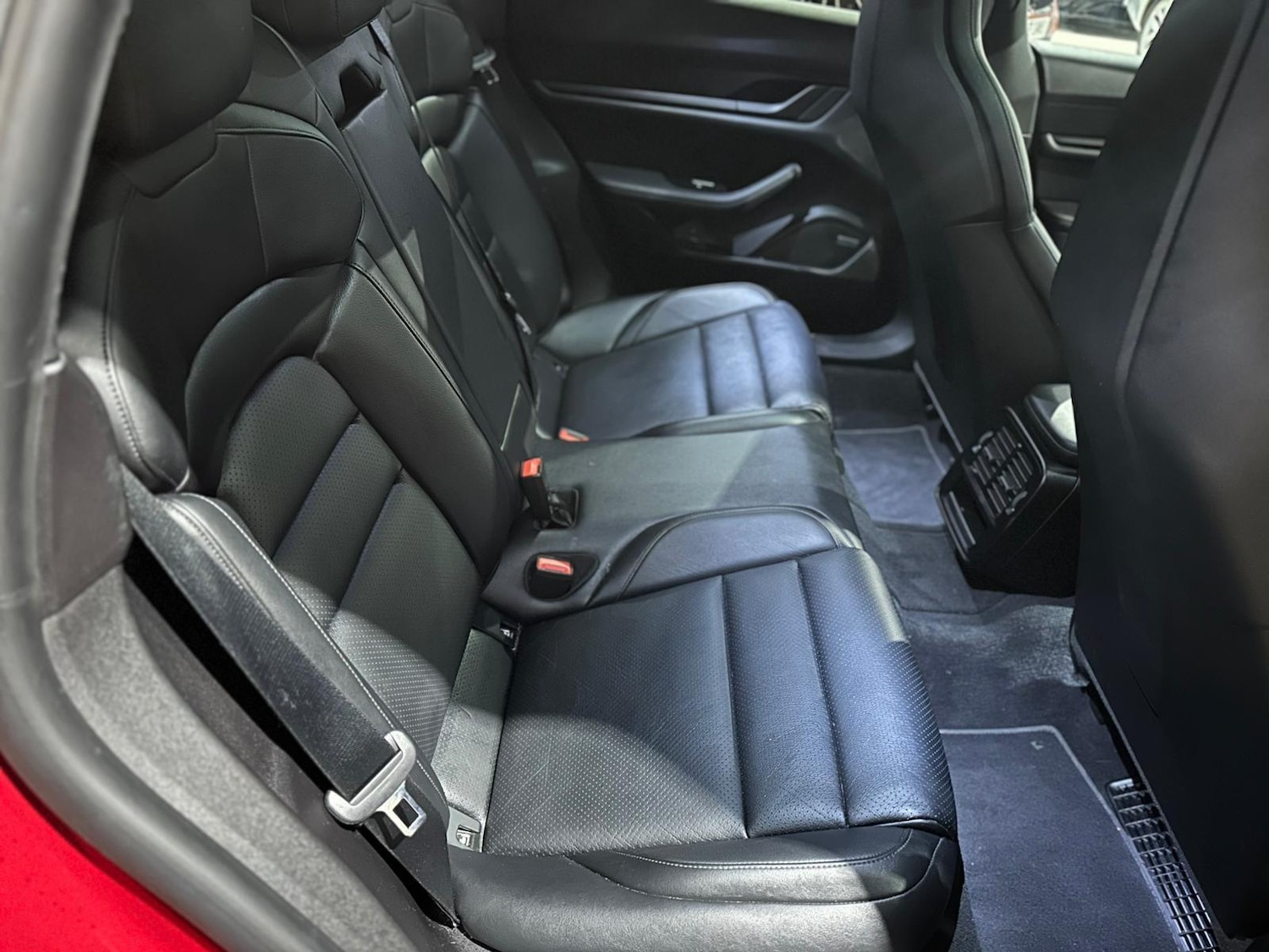 Used Porsche Taycan 2021 for sale - 77613030: Photo 13