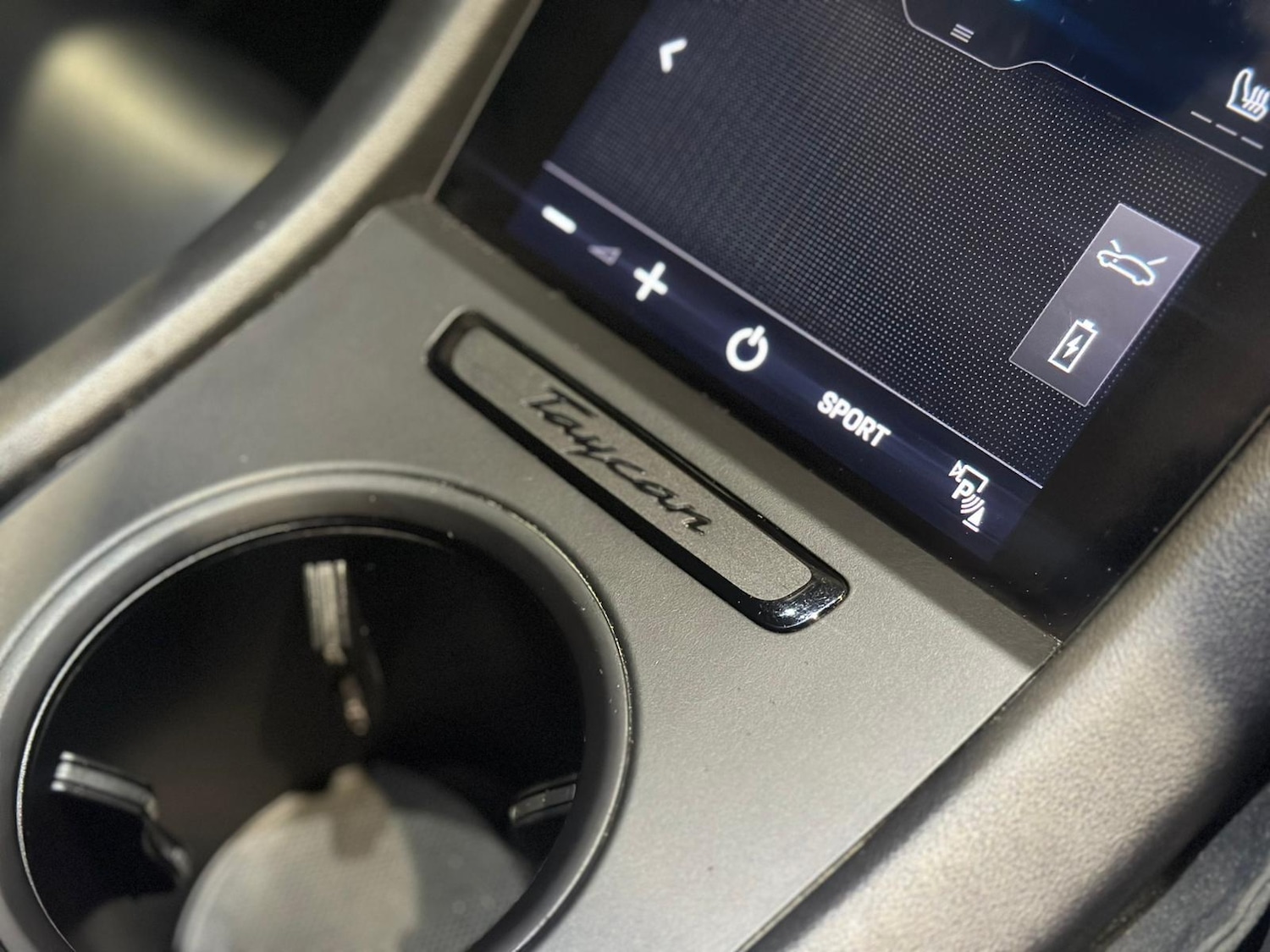 Used Porsche Taycan 2021 for sale - 77613030: Photo 17