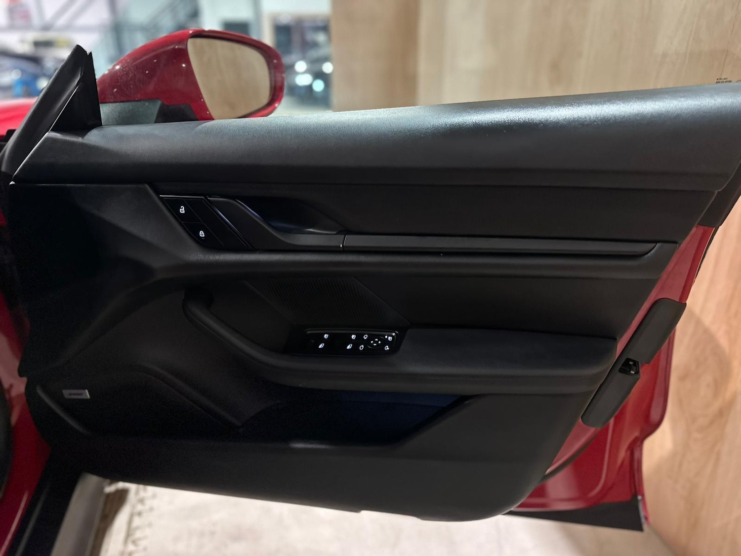 Used Porsche Taycan 2021 for sale - 77613030: Photo 21