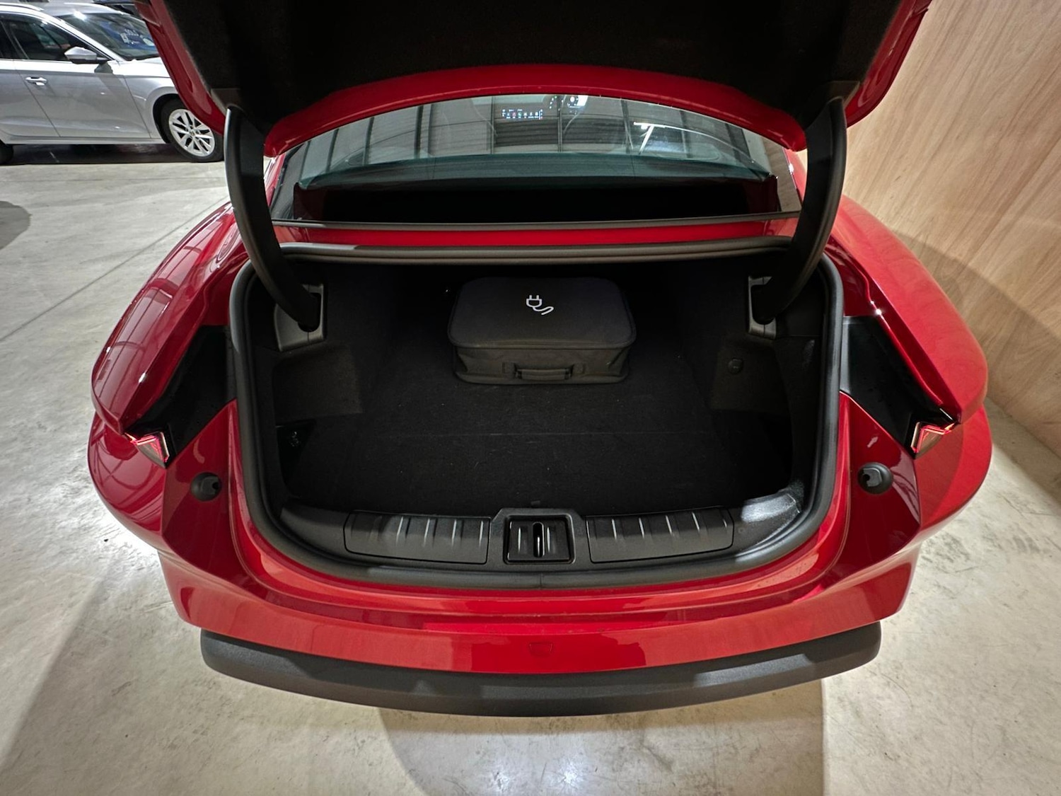 Used Porsche Taycan 2021 for sale - 77613030: Photo 32