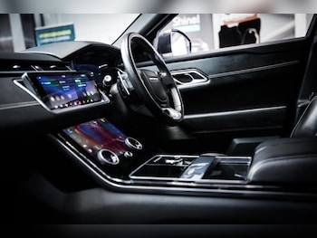 Used Land Rover Range Rover Velar 2020 for sale - 79131821: Photo