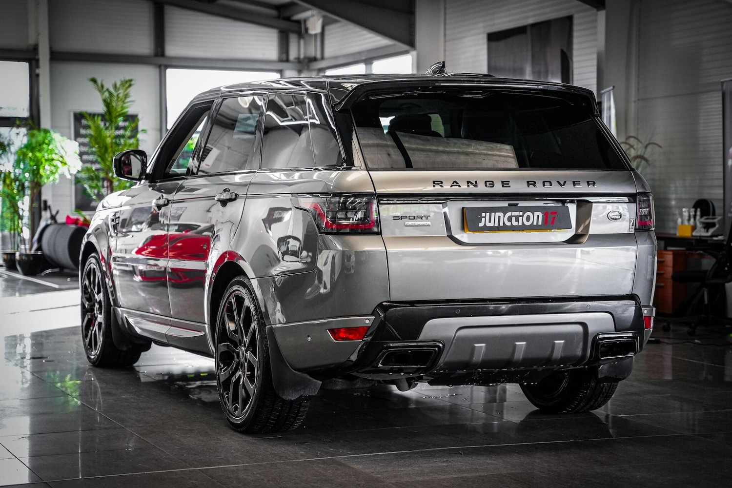 Used Land Rover Range Rover Sport 2018 for sale - 77351624: Photo 14