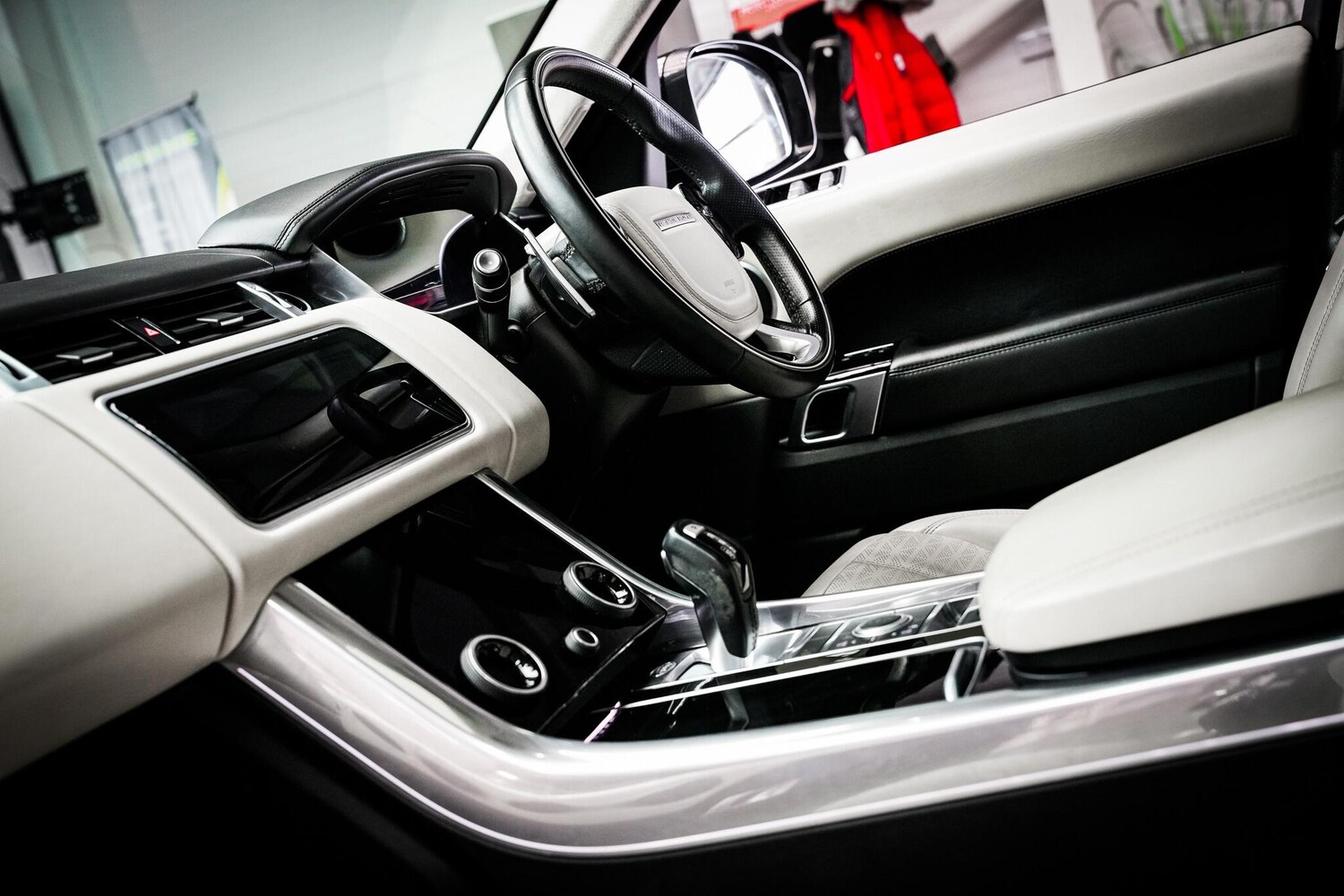 Used Land Rover Range Rover Sport 2018 for sale - 77351624: Photo 3