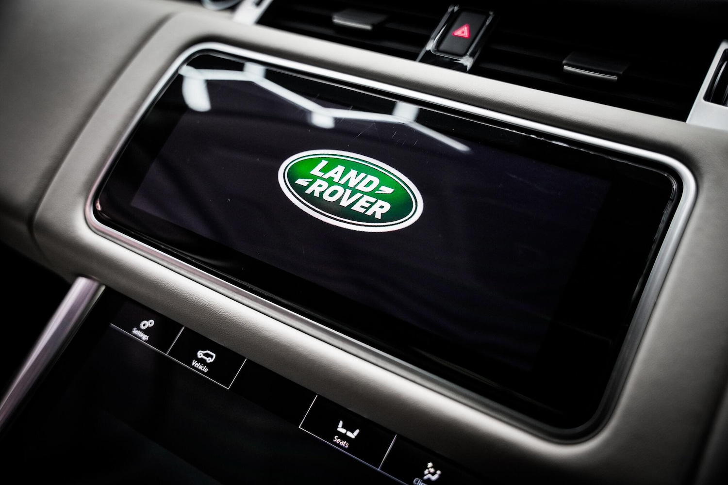 Used Land Rover Range Rover Sport 2018 for sale - 77351624: Photo 40