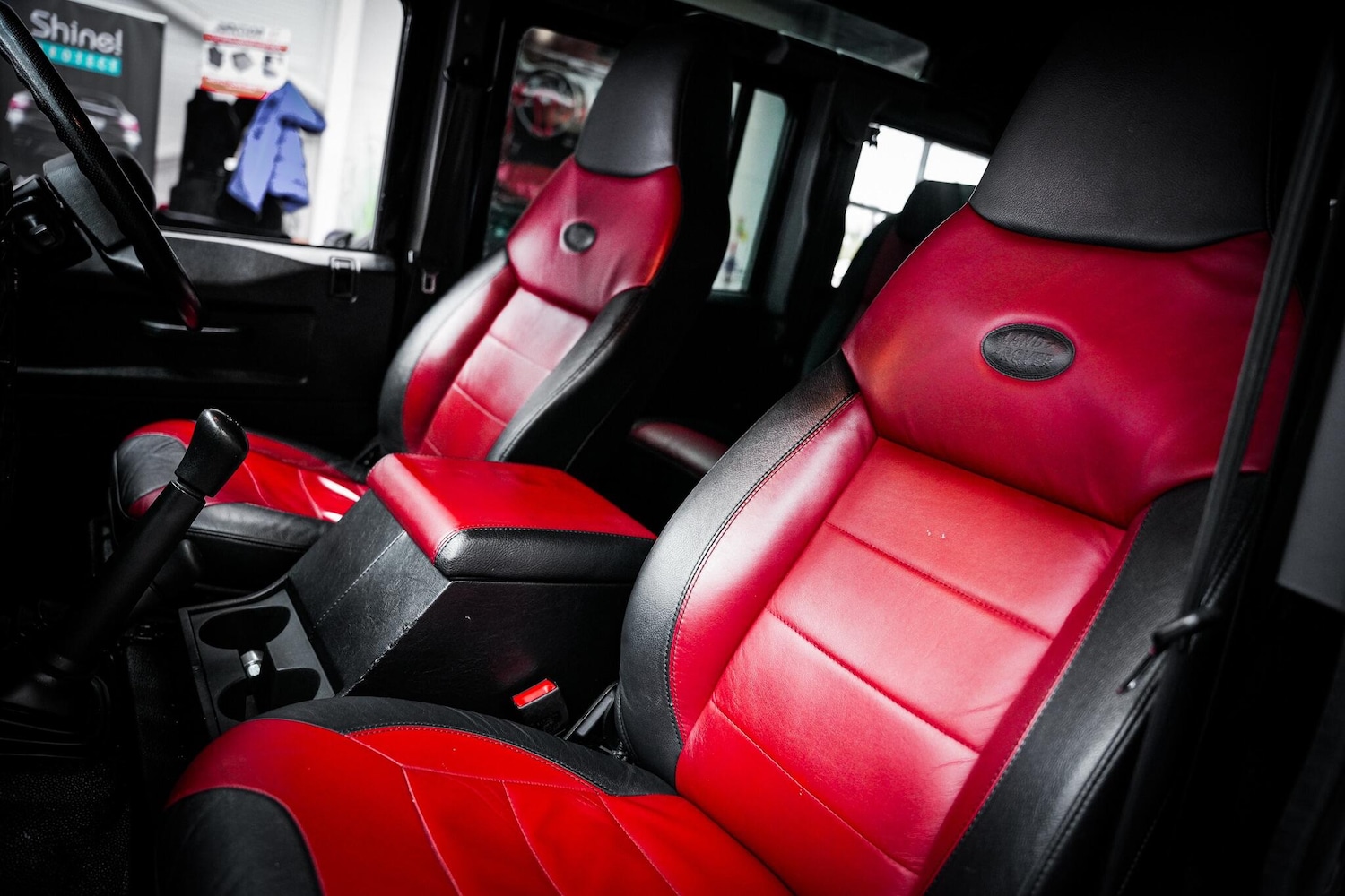 Used Land Rover Defender 110 for sale - 76660397: Photo 21