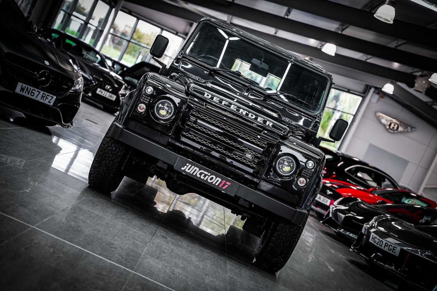 Used Land Rover Defender 110 for sale - 76660397: Photo 4