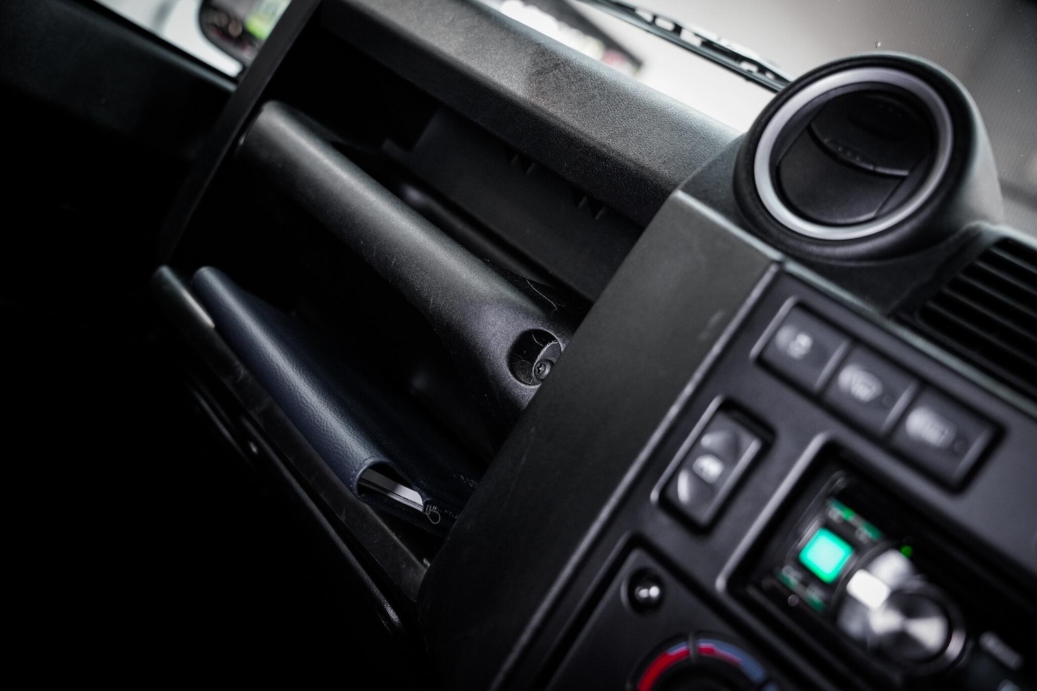 Used Land Rover Defender 110 for sale - 76660397: Photo 42