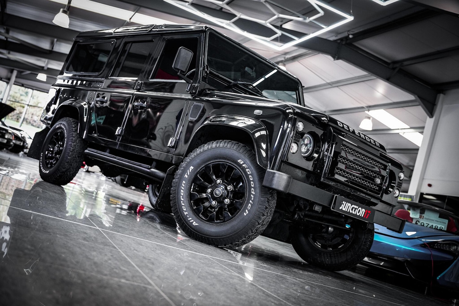 Used Land Rover Defender 110 for sale - 76660397: Photo 5