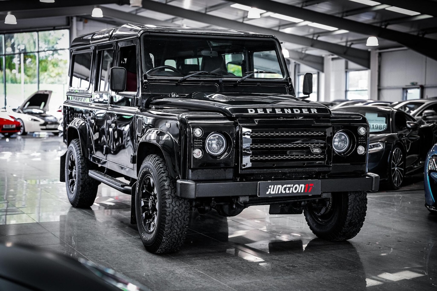 Used Land Rover Defender 110 for sale - 76660397: Photo 8