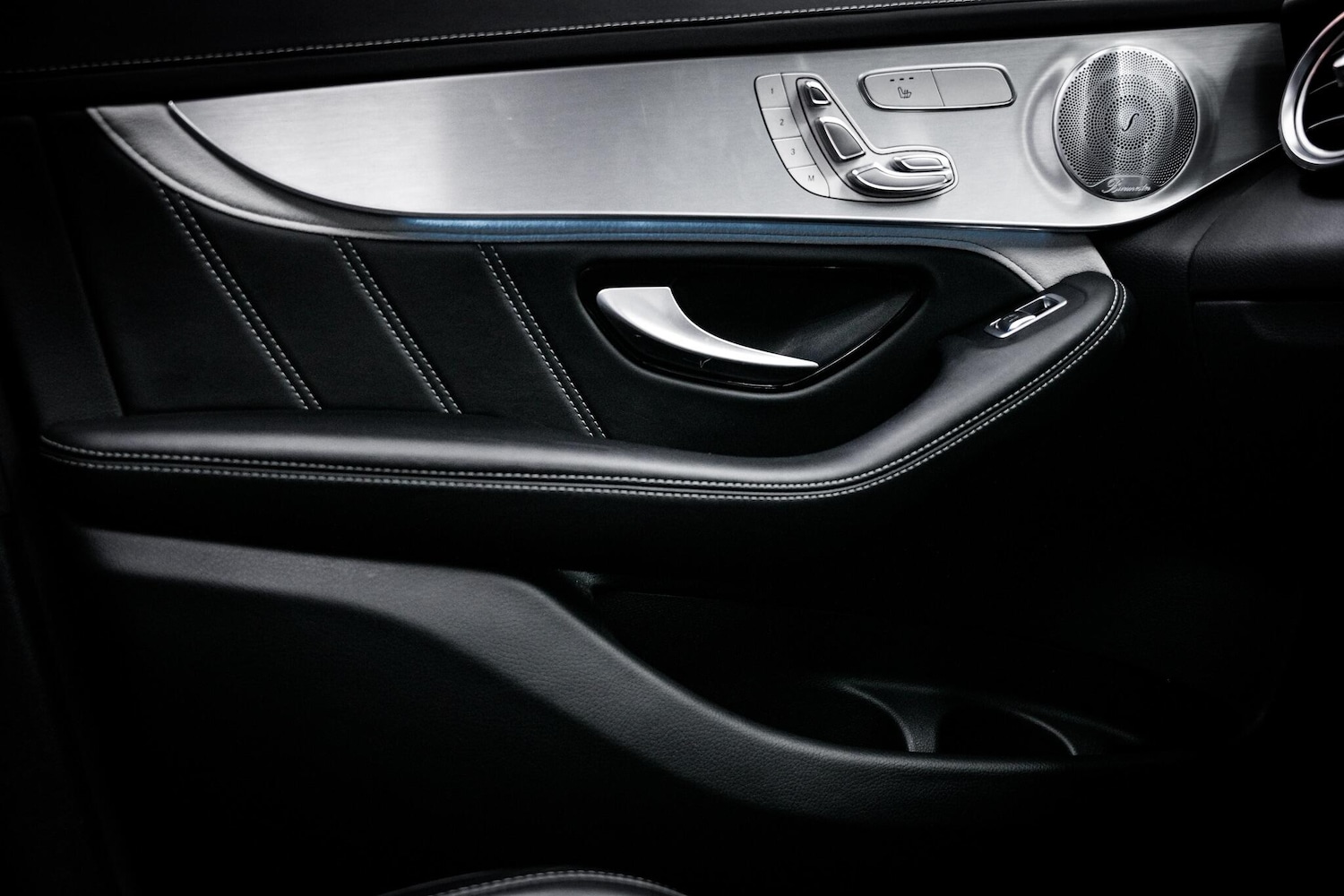 Used Mercedes-Benz GLC for sale - 77029304: Photo 47