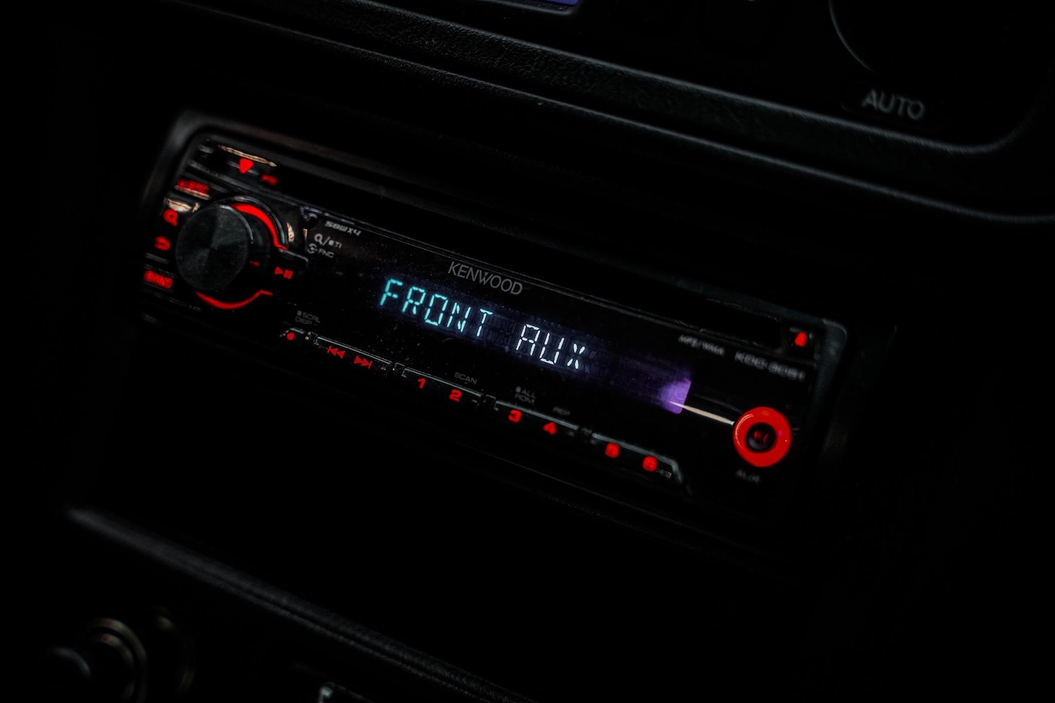 Used Mitsubishi Lancer 2000 for sale - 76660365: Photo 35