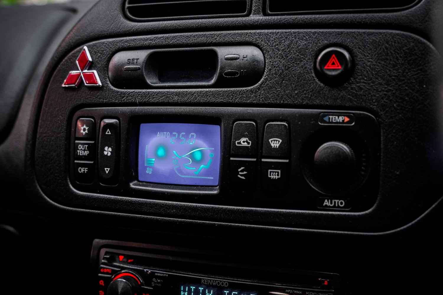 Used Mitsubishi Lancer 2000 for sale - 76660365: Photo 39