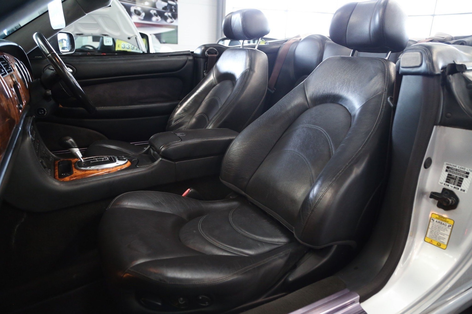 Used Jaguar XKR 2005 for sale - 76660455: Photo 15