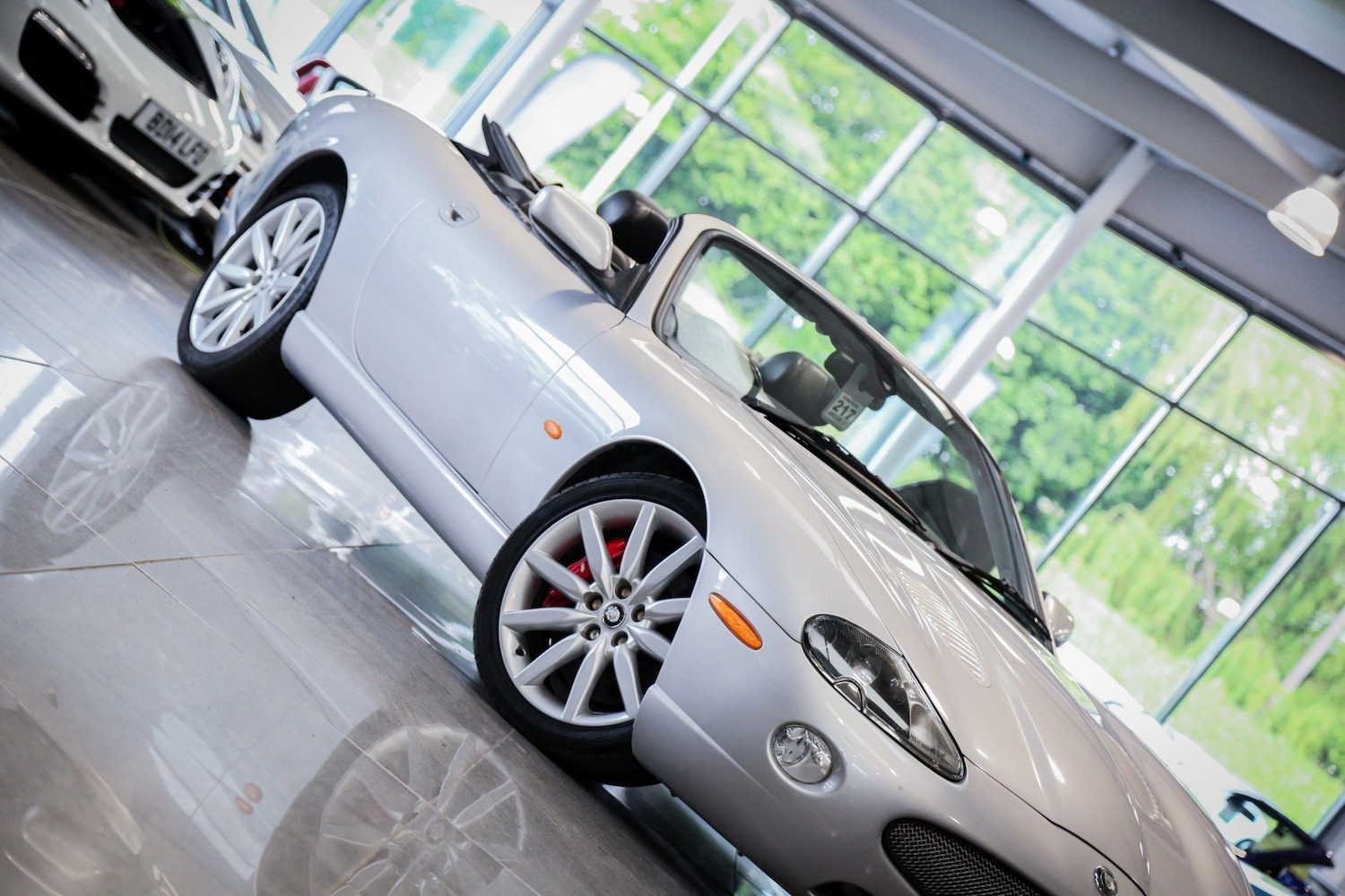 Used Jaguar XKR 2005 for sale - 76660455: Photo 23
