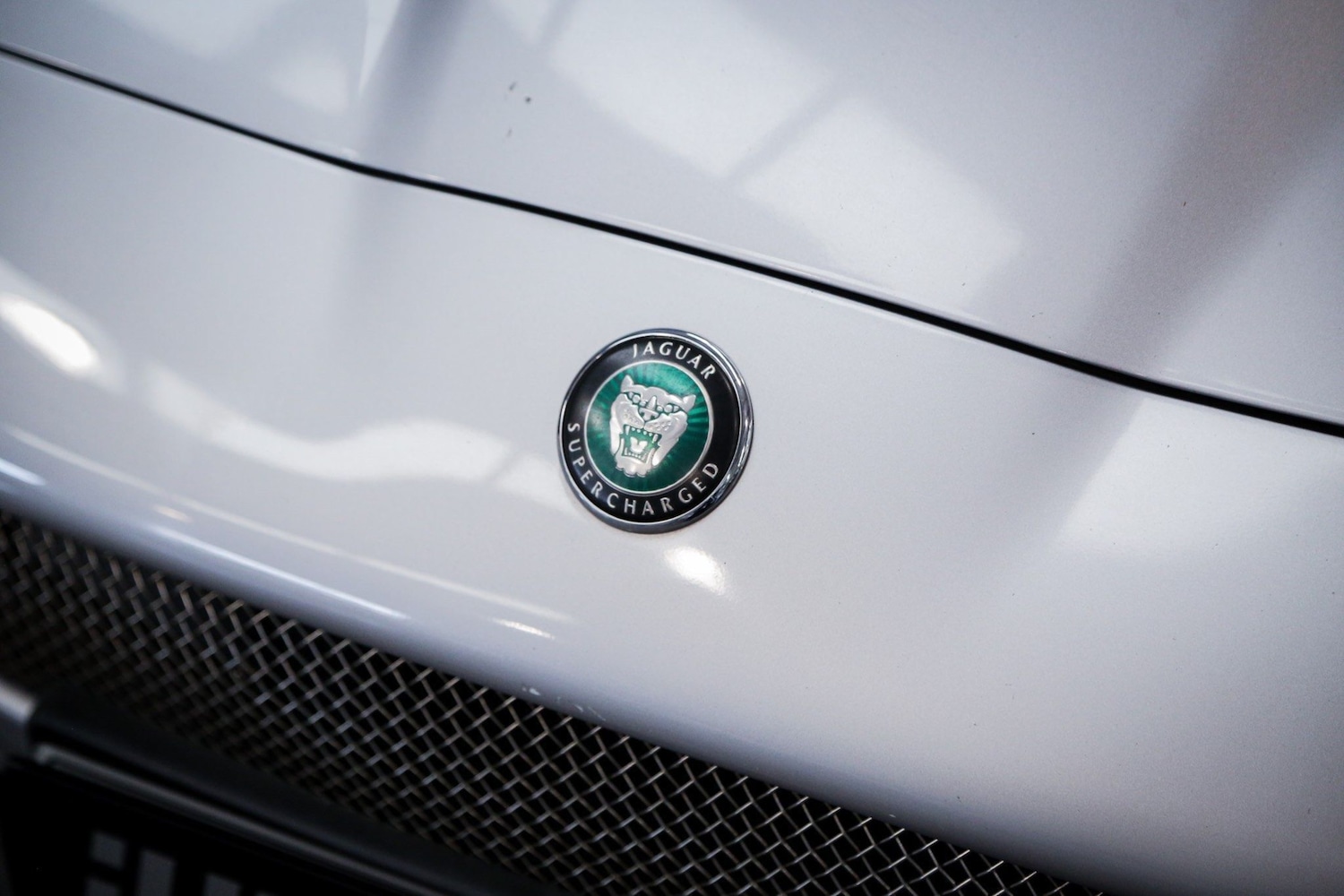 Used Jaguar XKR 2005 for sale - 76660455: Photo 28