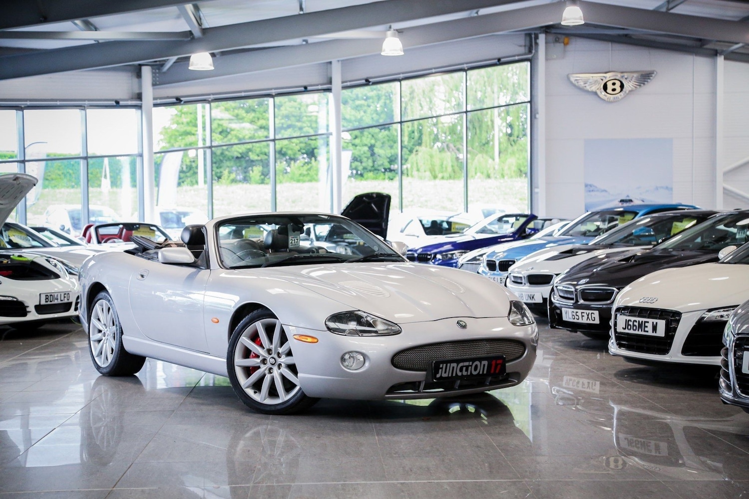 Used Jaguar XKR 2005 for sale - 76660455: Photo 29