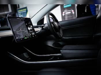 Used Tesla Model 3 2020 for sale - 79697876: Photo